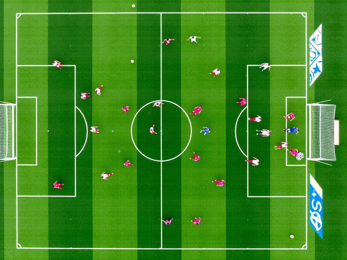 爱游戏体育入口-佛罗伦萨主场大捷,欧战席位稳固 第2张